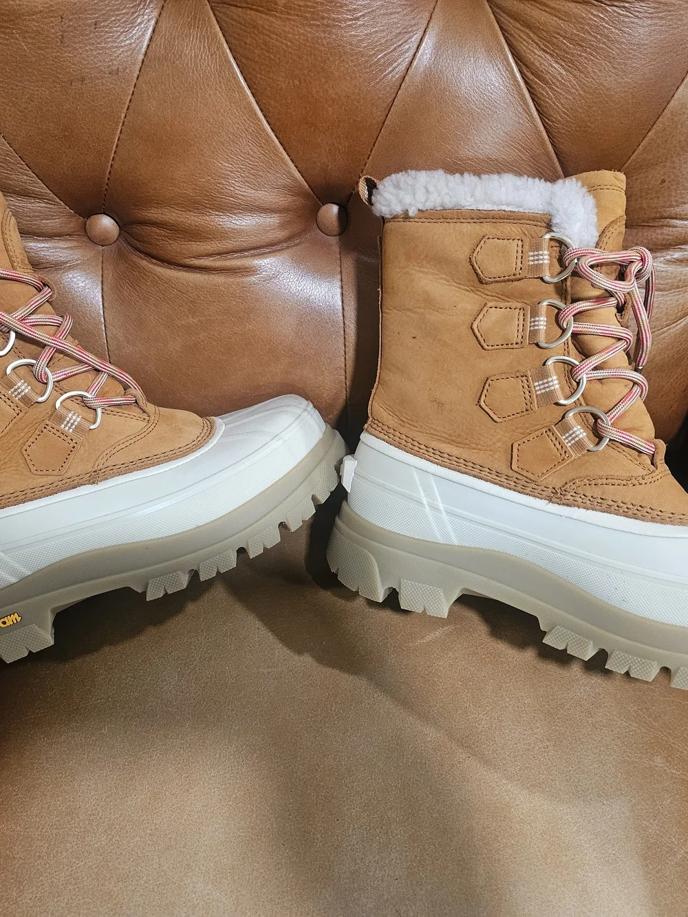 Sorel Caribou Horizon GTX winter boots